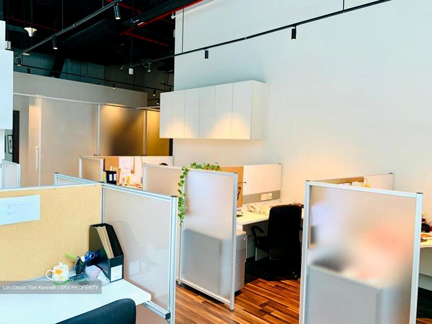 Sbf Center (D1), Office #463743111